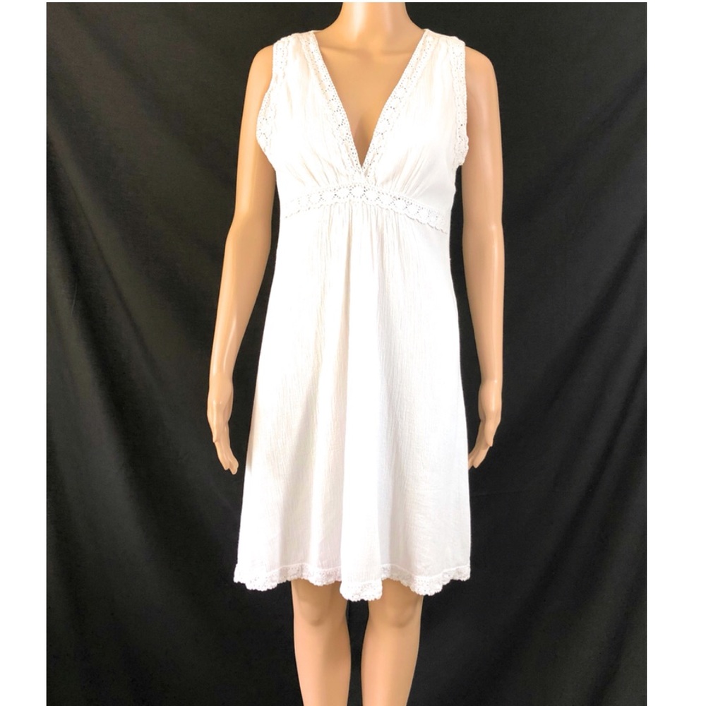 Womens Dress Sz Medium White 100% Cotton by Violet
